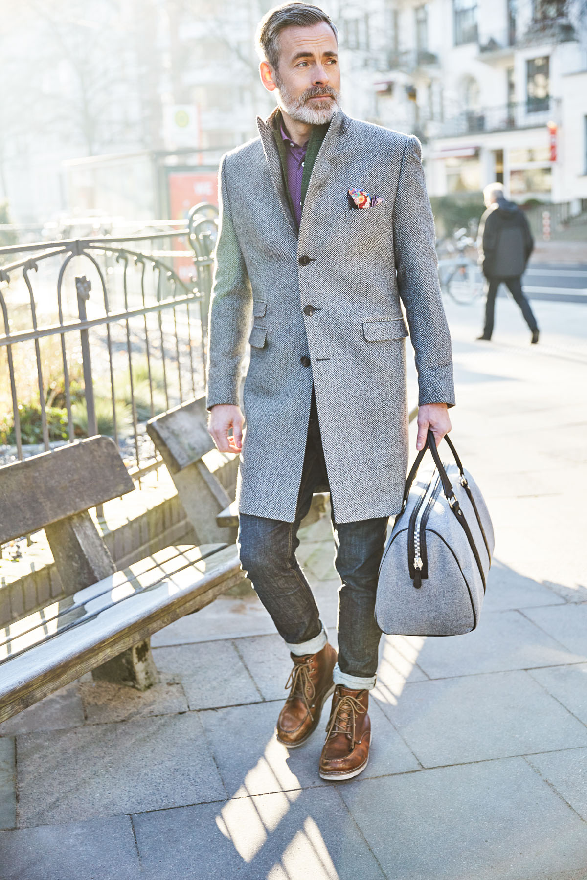 Ad/Lifestyle 24